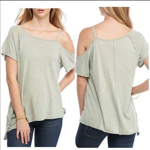 Free People Top - Picture 1 of 4